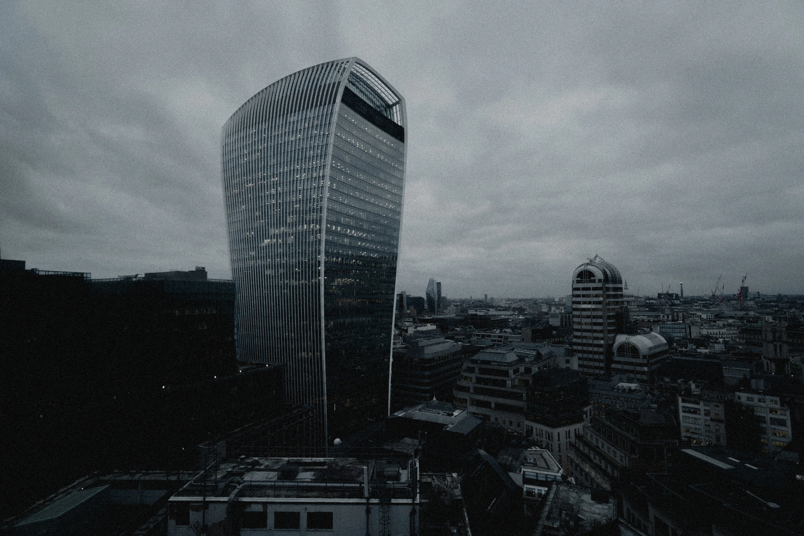 The Walkie Talkie building above the dense London skyline